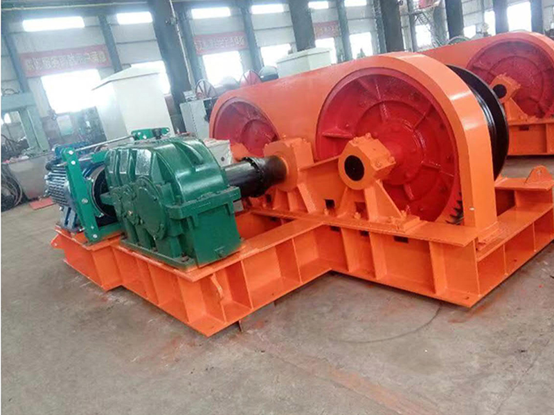 非標定制卷揚機