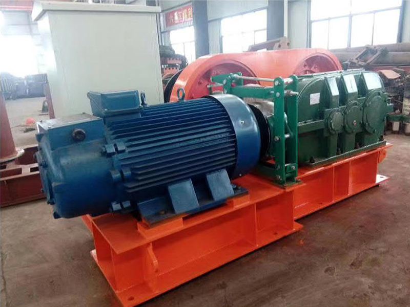 非標定制卷揚機